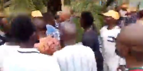 Video From The Attack On APC Chairman At Party Secretariat In Lagos