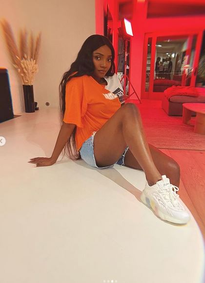 Nigerian Singer, Simi Joins Kenya Anti-tax Protests