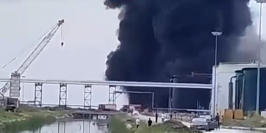 Fire Razes Dangote Refinery (Video)