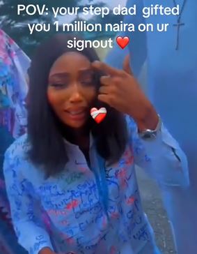 Nigerian Lady Break Down In Tears As Stepfather Gifts Her ₦1 million At University Sign-out (Video)