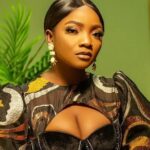 I Find It Beautiful When Men Cry – Simi