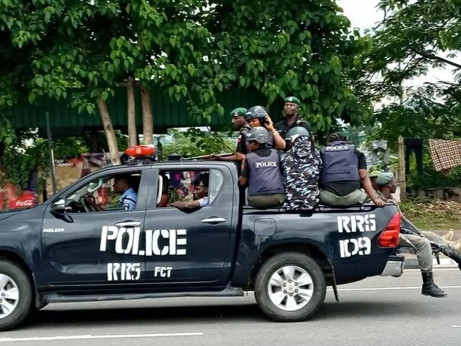 FCT Police, Troops Storm Terrorists’ Hideout, Arrest Six Suspects