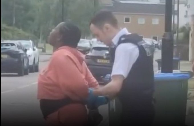 Nigerian Woman Arrested In UK For Assaulting Fellow Black Over Alleged Affairs With Husband