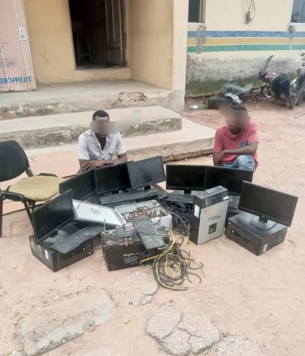 Police Arrest Criminals, Recover Stolen Items In Nasarawa (Photos)