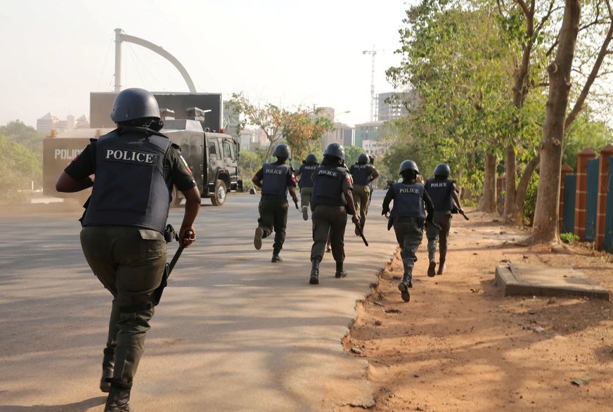 Security Operatives Rescue 13 Passengers Kidnapped Along Enugu-Abakaliki Road, Three Missing