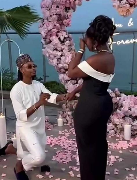 YhemoLee Proposes to Girlfriend, Thayour (Video)