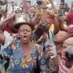 Woman Cries In Lagos With Empty Pot On Her Head (Video)