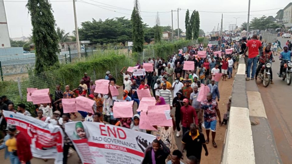 Osun Protesters Hit Osogbo Streets Despite Rain (Photos)