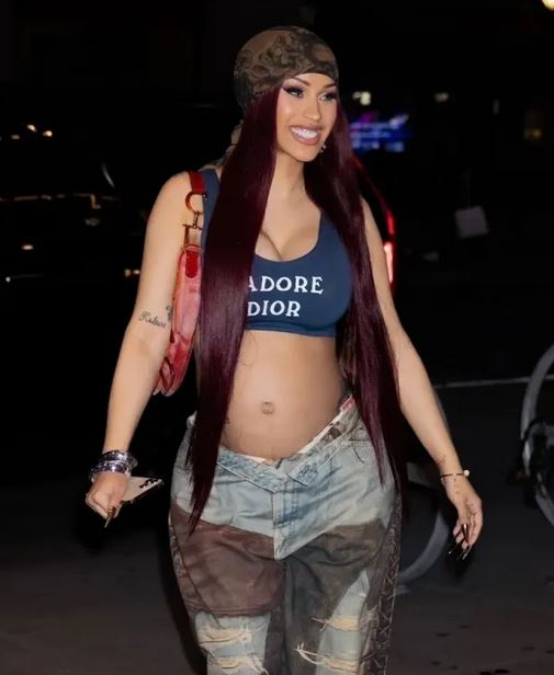 Pregnant Cardi B Shows Off Baby Bump (Photos)