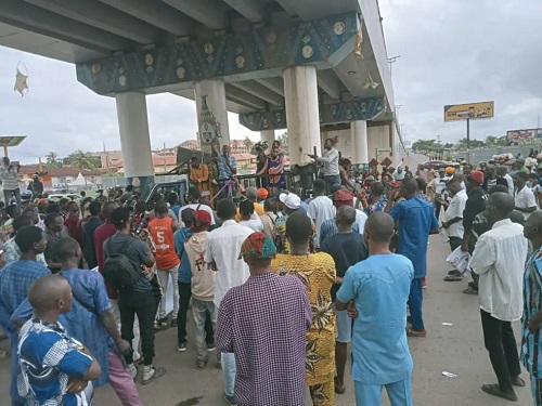 Protesters Ignore Tinubu’s Order, Resume Demonstration in Lagos (Video0