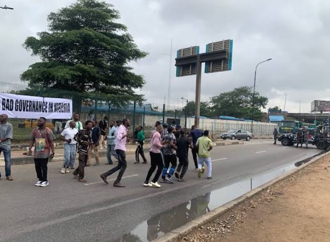 Protesters Declare Three Days Of Mourning For Fallen ‘Matyrs’ Of End Bad Governance In Nigeria Protests