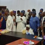 Ladoja Receives Beaded Crown As Otun Olubadan (Photos)