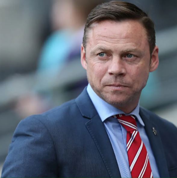 Paul Dickov Names Player That Deserves Award