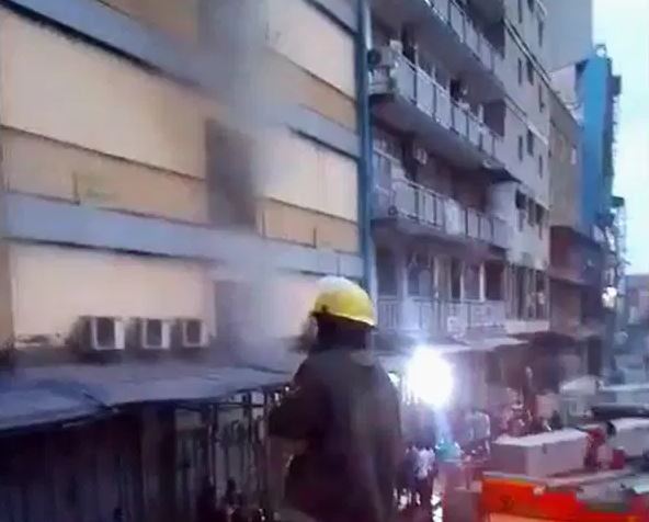 Fire Razes 7-storey Building In Lagos (Video)