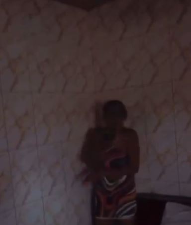 Woman Shows Up At A Lodge To Flog The Lady Her Boyfriend ‘Cheated On Her With’ In Calabar (Video)