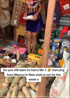 Lady Shows Off Items Her Husband Brought As Her Bride Price (Video)