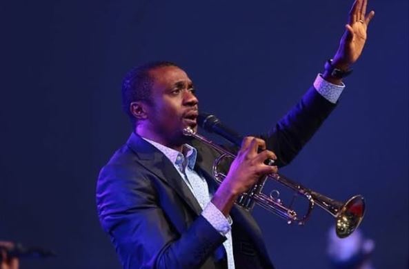 Nigerian Gospel Singer, Nathaniel Bassey Invited To Perform At Donald Trump’s Inaugural Prayer Breakfast