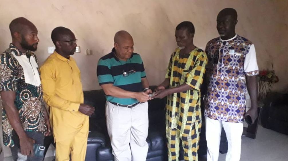 Former PDP Chairman Joins APC In Abia