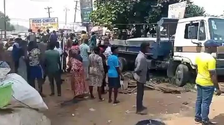 Traders Shut Market Over Death Of 2 In Ibadan