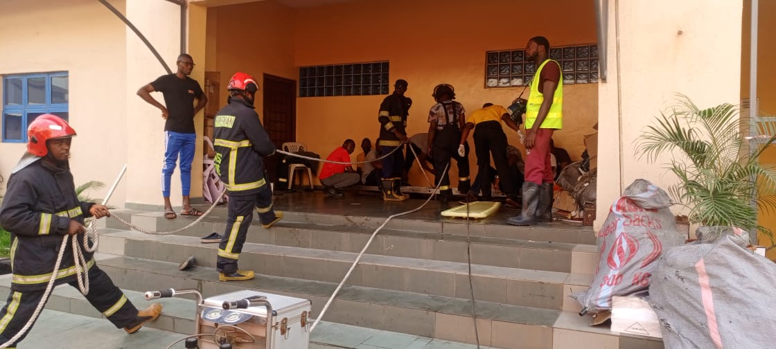 Lagos Factory Workers Rescued After Getting Trapped In Diesel Reservoir (Photos)