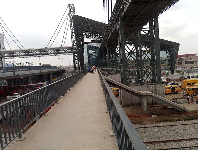 Lagos Shuts Oshodi Pedestrian Bridge Over Safety Concerns