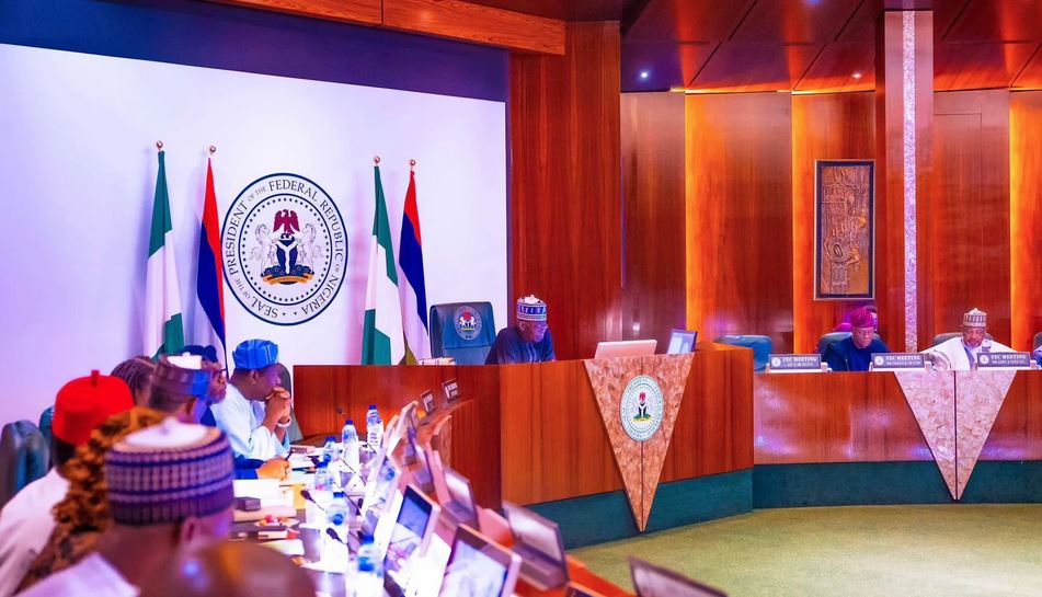 President Tinubu Presides Over FEC Meeting, Swears In 8 New Permanent Secretaries (Video)