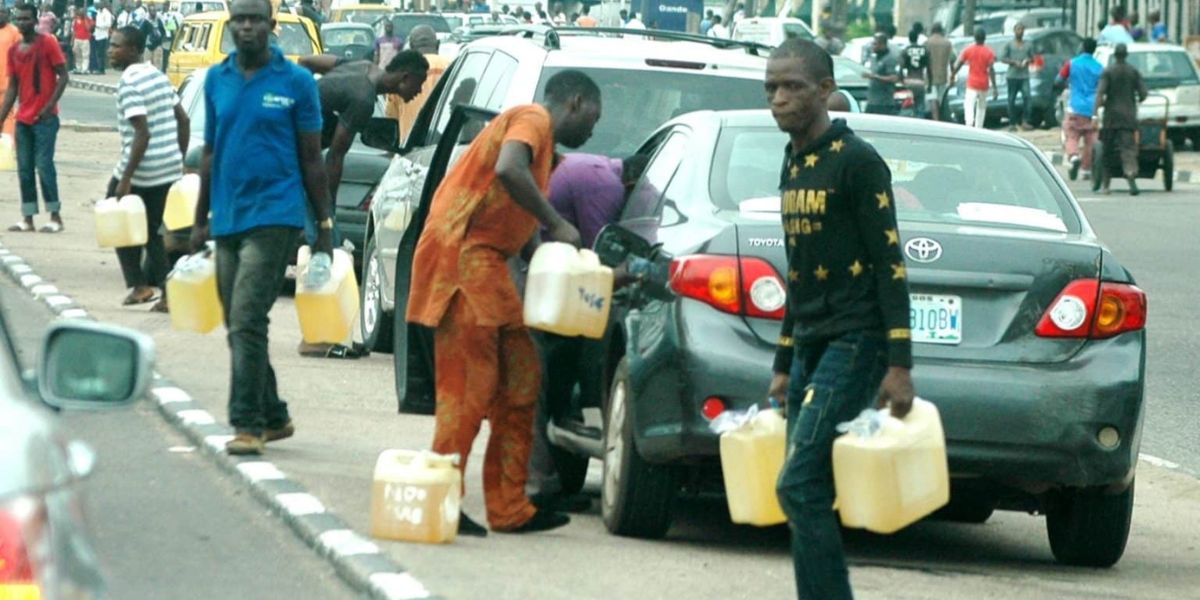 Petrol Price Drops to N925/Litre at Private Depots