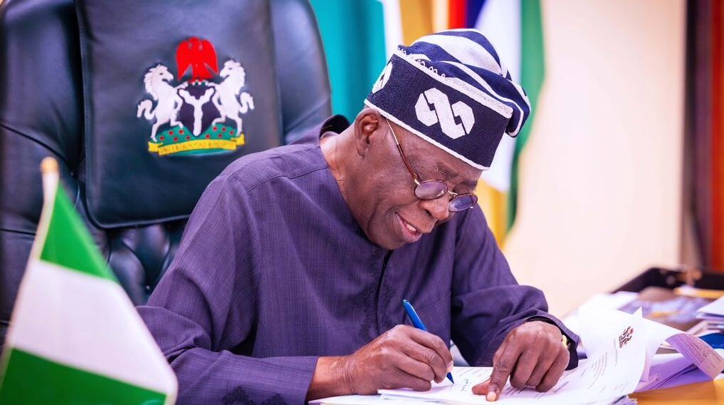 Tinubu Approves 65 Years Retirement Age For Doctors, Healthcare Workers