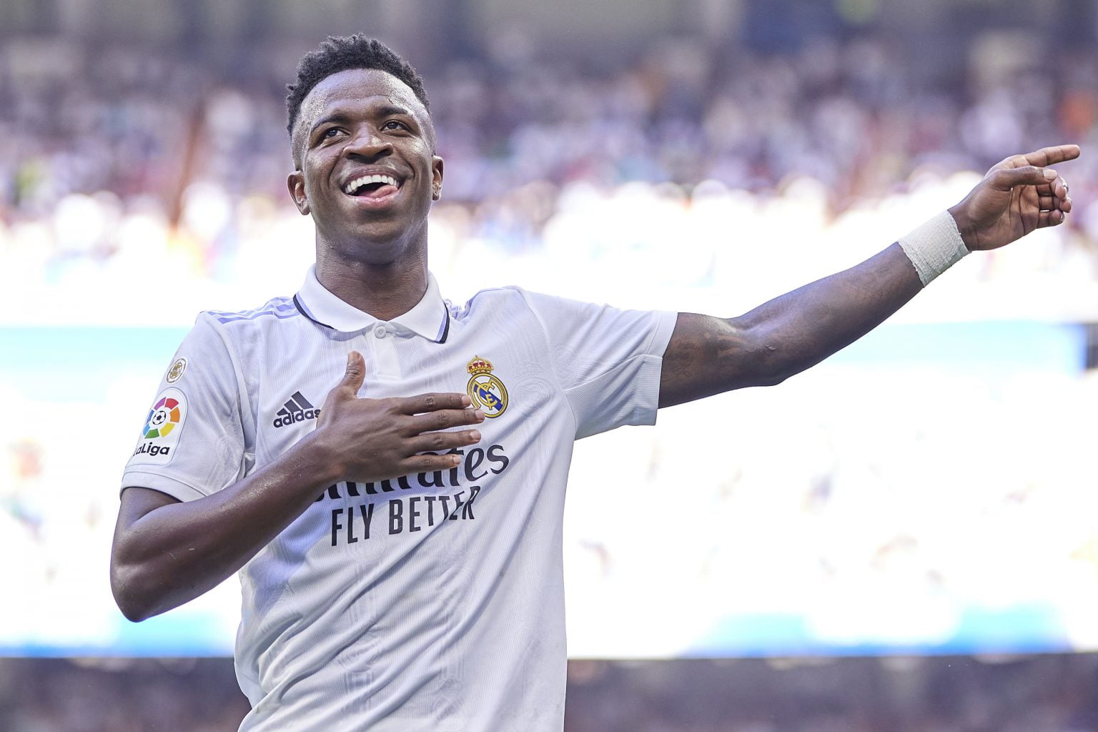 He’s My Idol – Vinicius Jr Hails Cristiano Ronaldo After Man City Defeat