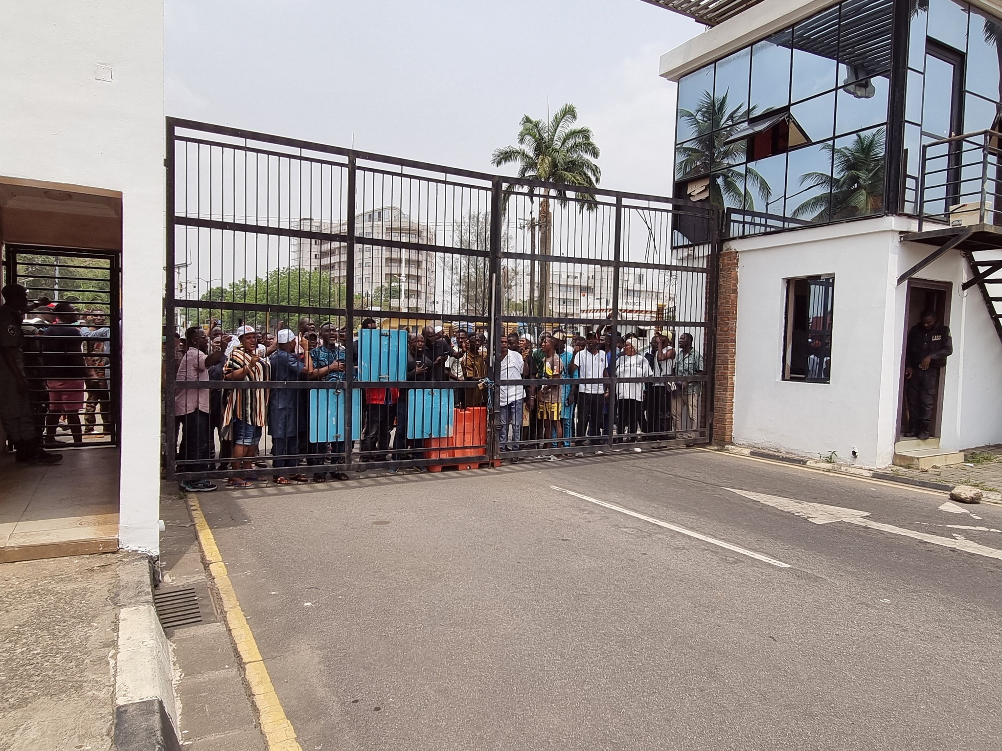 Drama As Obasa’s Supporters Storm Lagos Assembly Complex (Video)